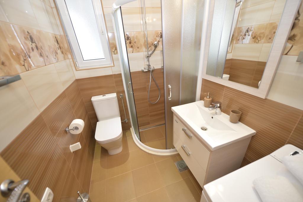 Pontus Luxury Apartments ติวัต ภายนอก รูปภาพ