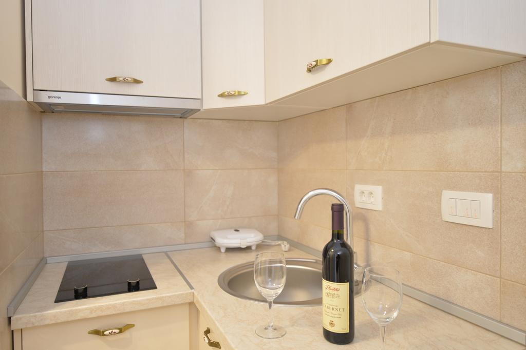 Pontus Luxury Apartments ติวัต ภายนอก รูปภาพ